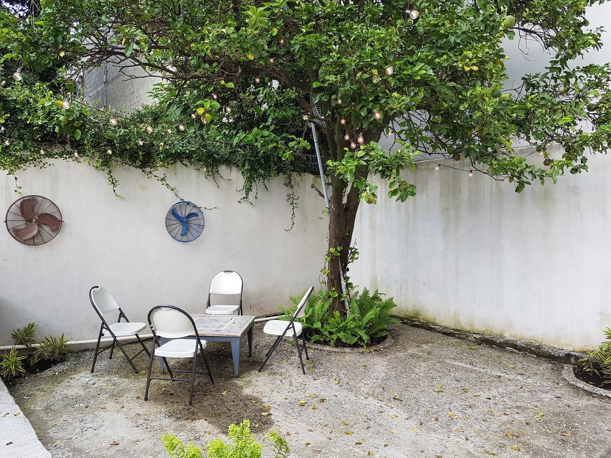 Hostal Aqui Me Quedo San Pedro Sula Kültér fotó