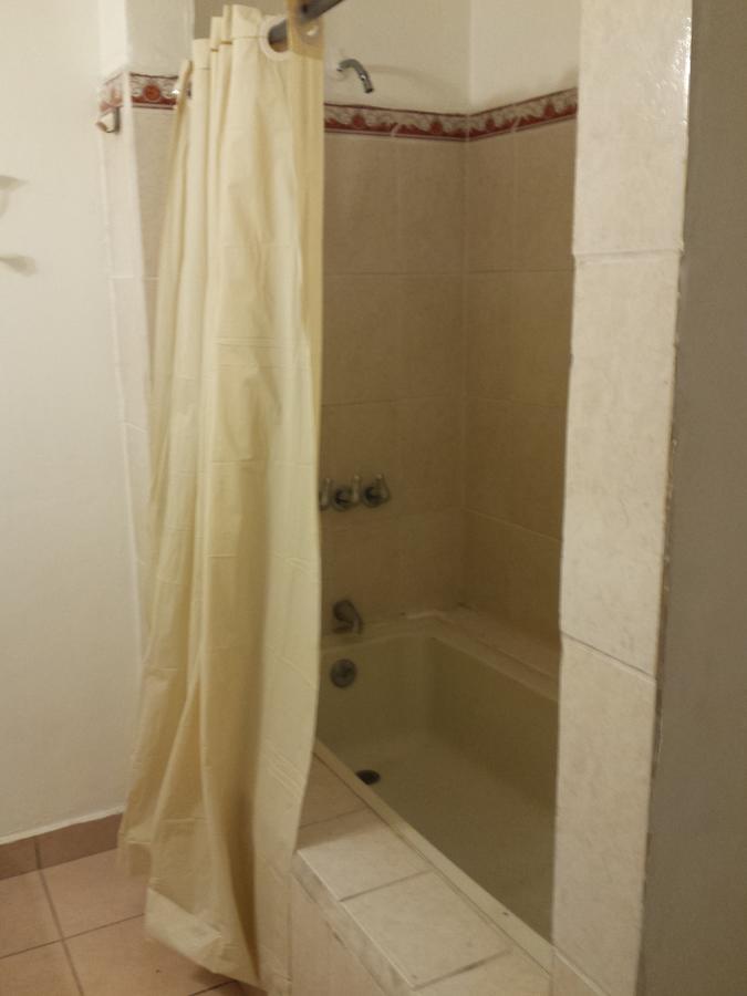 Hostal Aqui Me Quedo San Pedro Sula Kültér fotó